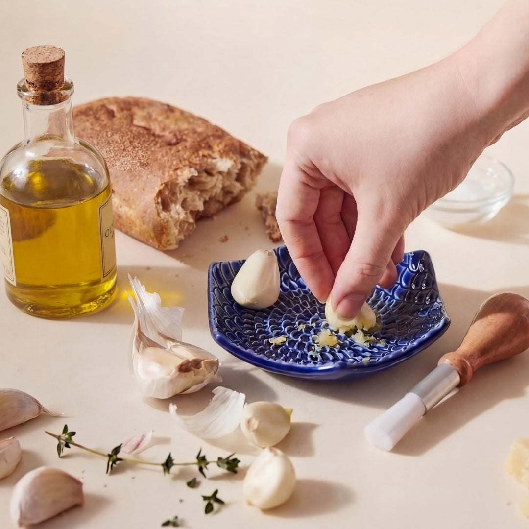 Ceramic Grating Plate (Includes Garlic Peeler & Brush)