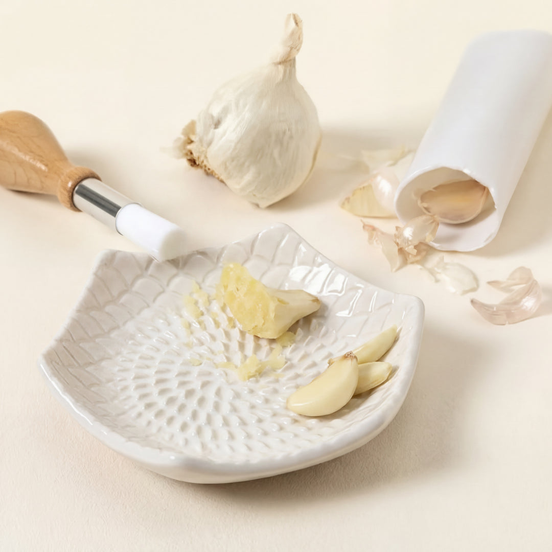 Ceramic Grating Plate (Includes Garlic Peeler & Brush)
